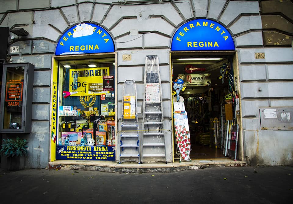 Facciata del negozio Ferramenta Regina in Viale Regina Margherita a Roma